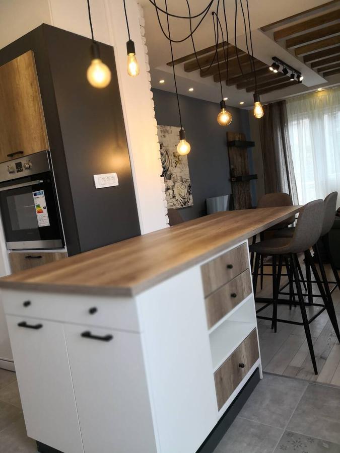 Mihajlovik Lux Apartment In Heart Of Скопье Экстерьер фото