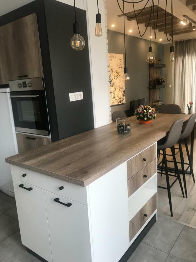 Mihajlovik Lux Apartment In Heart Of Скопье Экстерьер фото